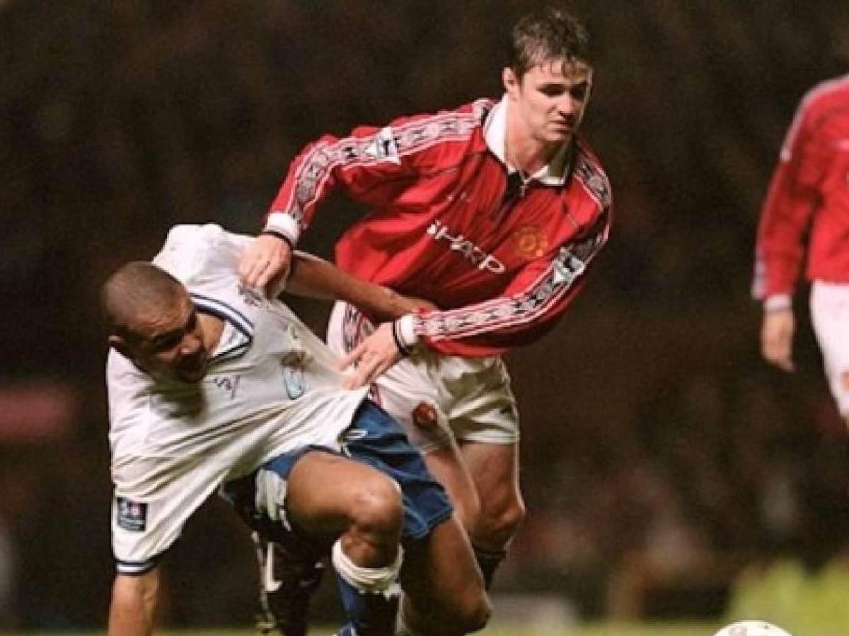 De jugar en el United a sacerdote: así cambió su vida y este fue su salario de futbolista: “a veces somos infelices”