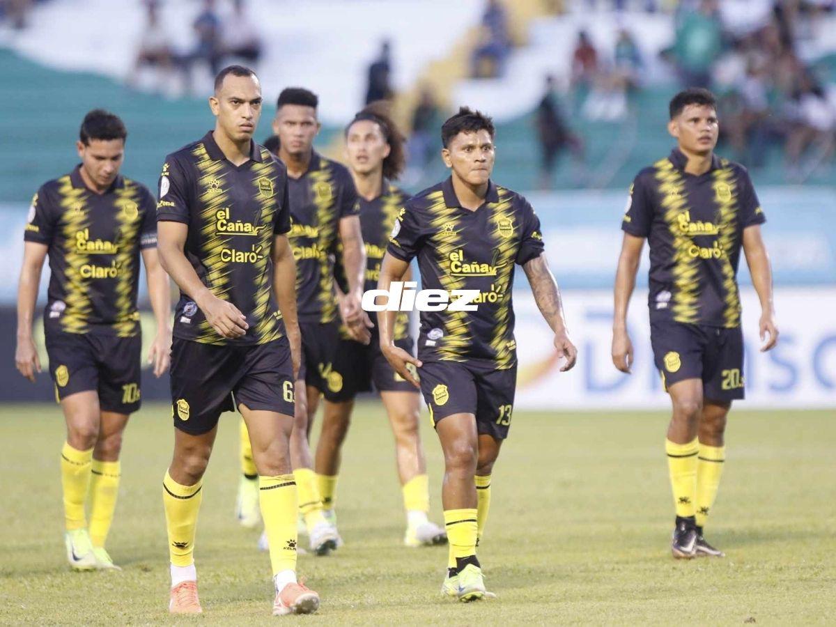 Rabia en Real España, insólita pancarta, derroche de bellezas y desenfreno en Marathón tras barrer a La Máquina en el clásico