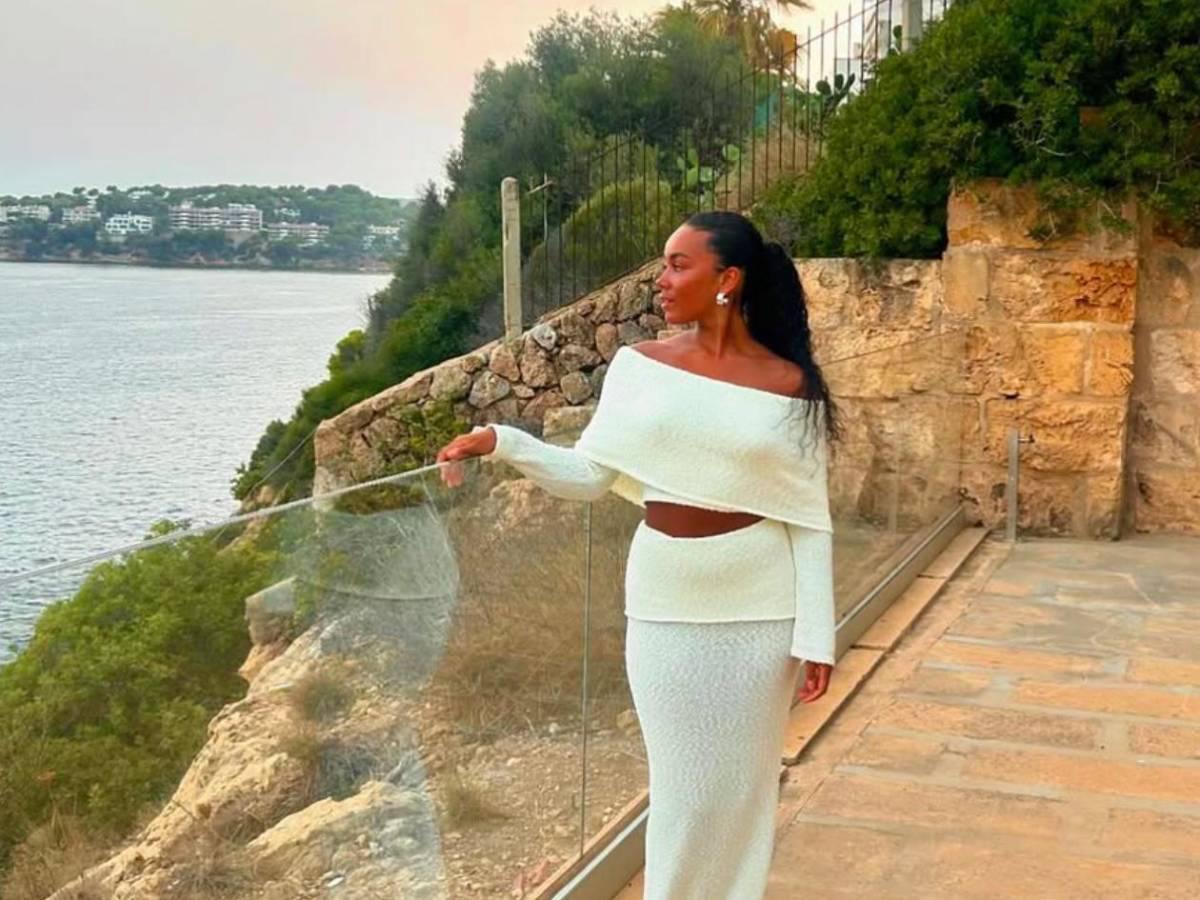 ¿Quién es la desconocida novia de Keyrol Figueroa, el hondureño que estuvo convocado por el primer equipo del Liverpool?