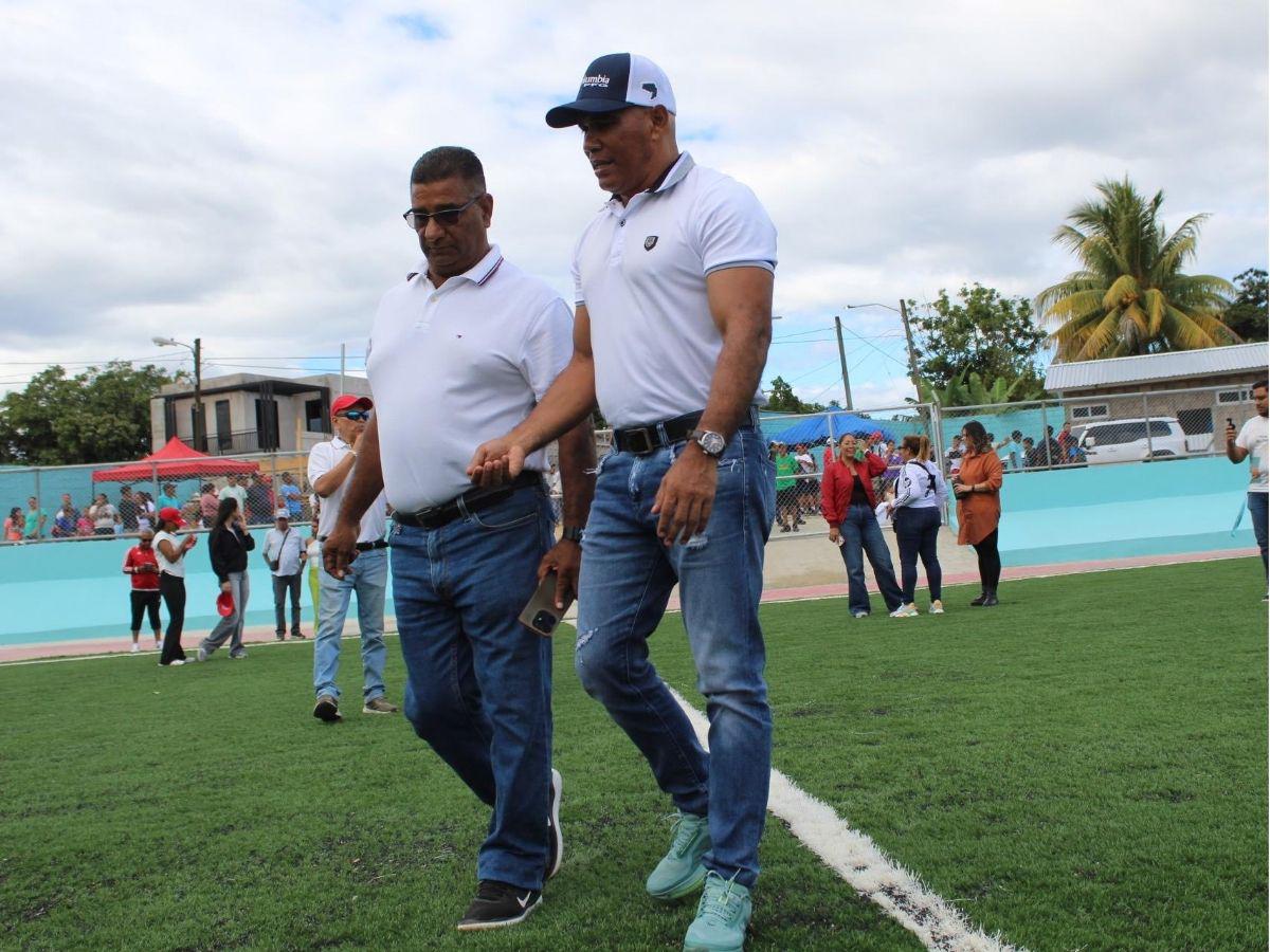 ¡Con leyendas! Condepor inaugura cancha sintética en reconocido municipio de Francisco Morazán