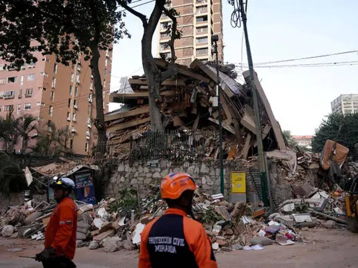 Muere esposa de futbolista de Venezuela en terremoto: ¿Cómo le explico a tu hija?