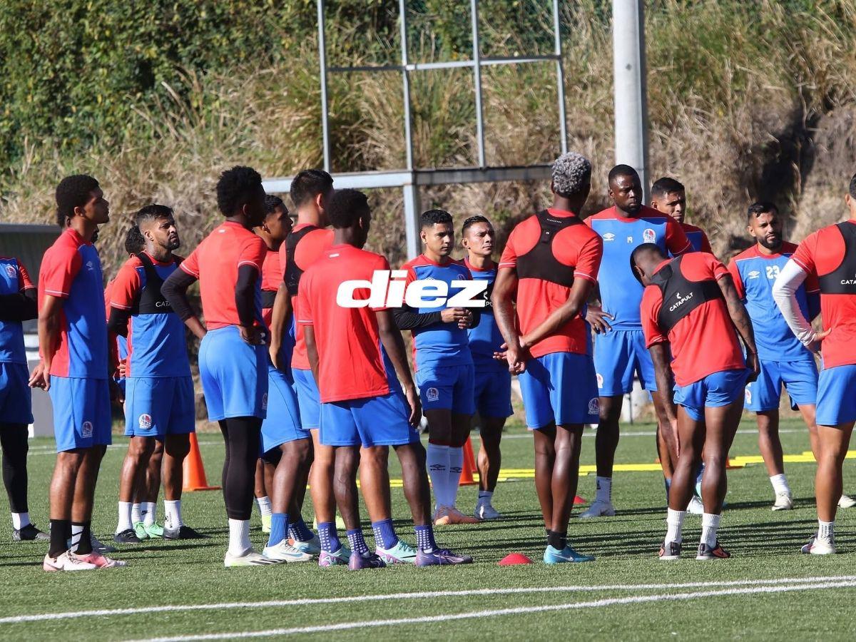 Curioso look en Olimpia, nuevos rostros y Elis a tope: así preparó el Rey de Copas su último entrenamiento previo al debut