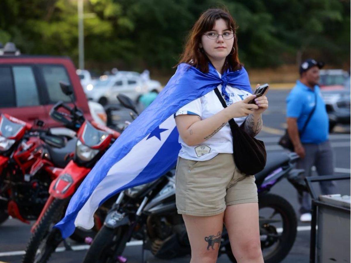 Rambo de León sorprende en Nicaragua, derroche de bellezas de Honduras y famoso causa euforia en Managua