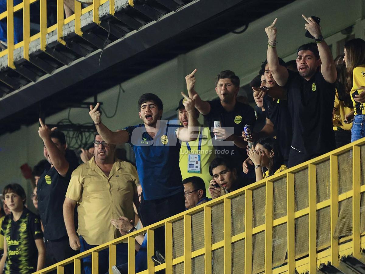 No se vio en TV: peleas entre dirigentes aurinegros y cuerpo técnico del Olimpia; los empujones y la furia del árbitro