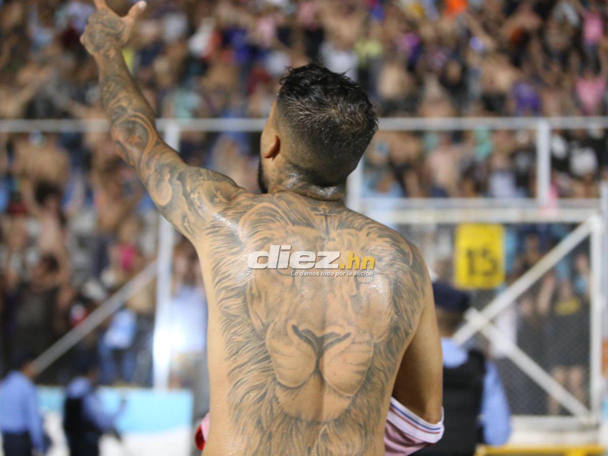 Espectacular celebración de Gabriel Araújo tras remontada de Olimpia, tristeza del Motagua y la fiesta de la Ultra Fiel