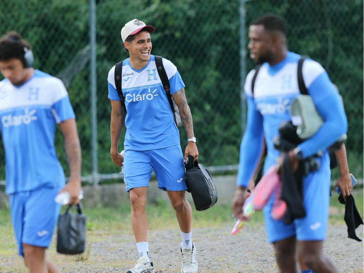 Hermosa bebé le robó el corazón a Alexy Vega y ambientazo en el CAR: Así fue el último entreno de la Selección de Honduras