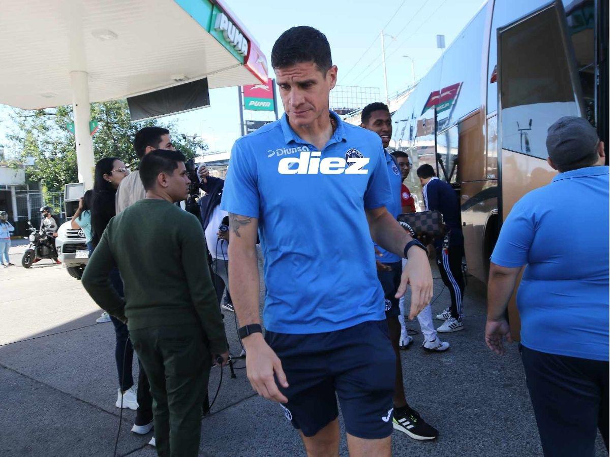 ¡Con sabor a final! Motagua viajó a San Pedro Sula para la primera batalla de semifinales ante Real España