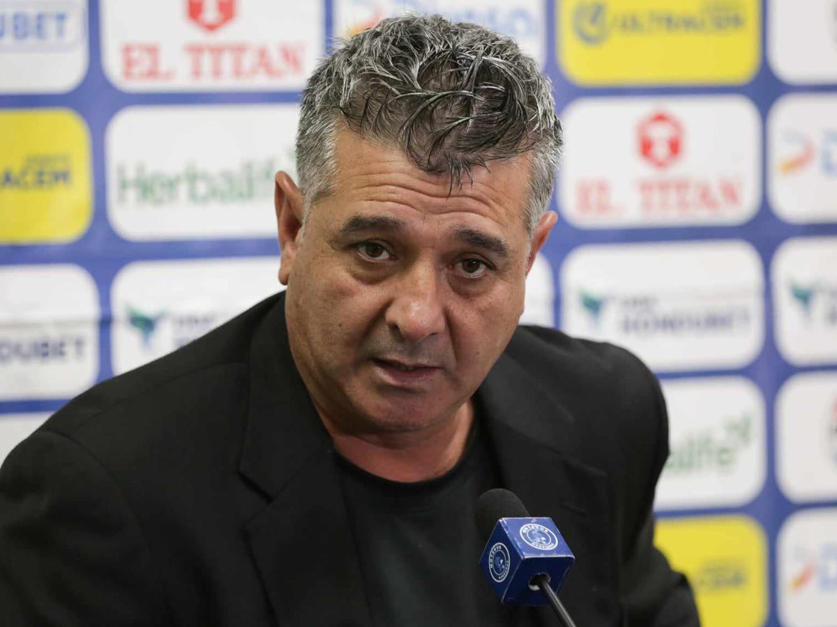 “No podemos dar tanta ventaja el jugar con uno menos”, dice Diego Vazquez tras constantes expulsiones en Motagua