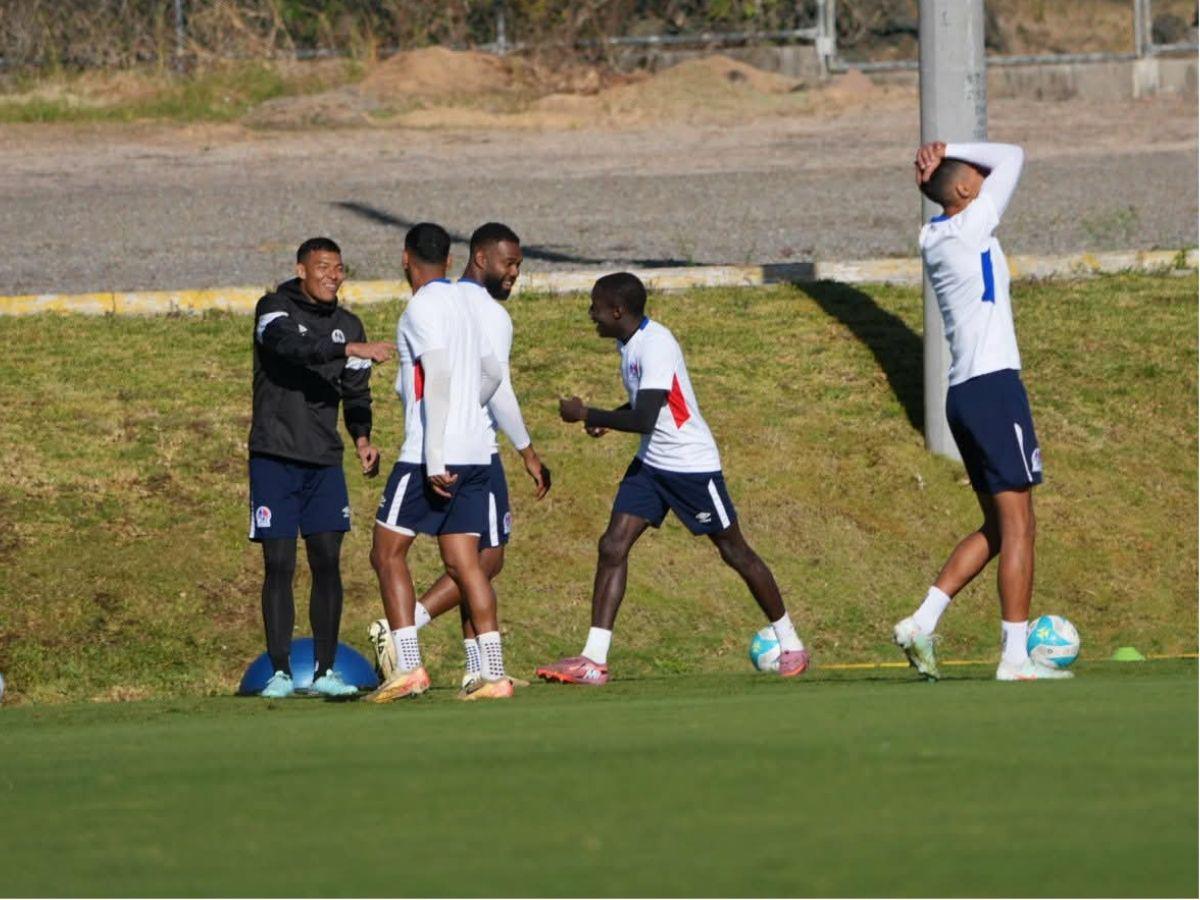 Olimpia recibe dos grandes noticias antes de enfrentar al América, el nuevo fichaje y la baja confirmada