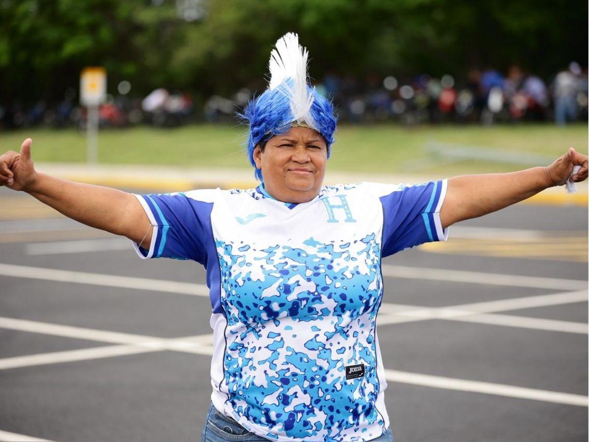 Furor catracho en Managua, la fiesta que prepara Honduras si clasifica al Mundial y chica de Nicaragua roba suspiros