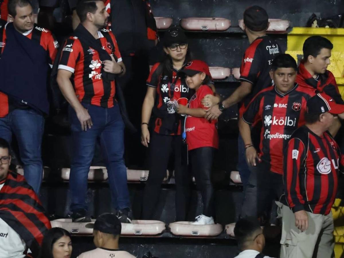 Batalla campal en Costa Rica: Así fue el zafarrancho entre Alajuelense-Herediano en la gran final, ¡golpes y sangre!