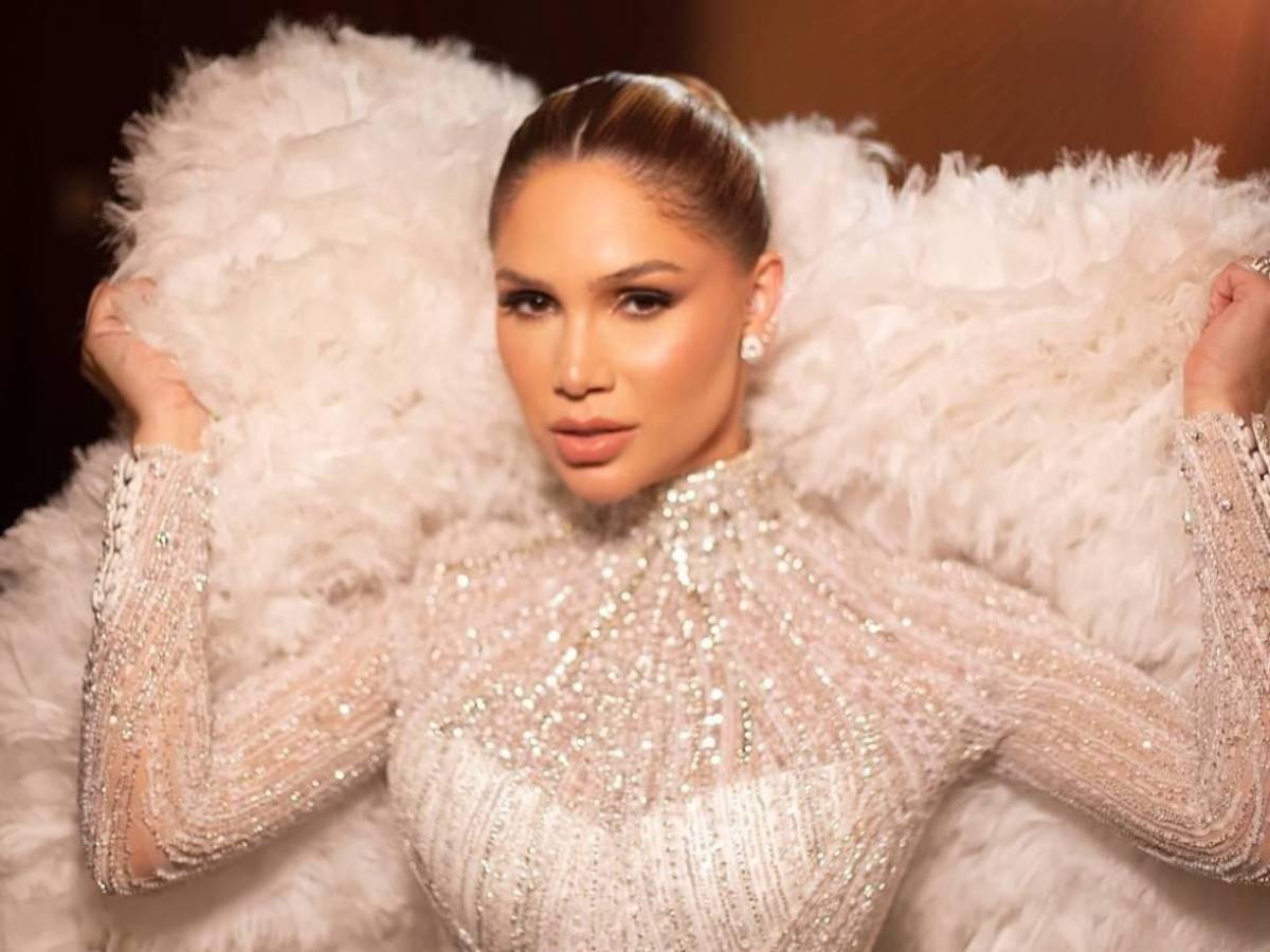 Famoso futbolista de Brasil causa revuelo al casarse con la sobrina de su exesposa: “Estamos unidos en un solo corazón”