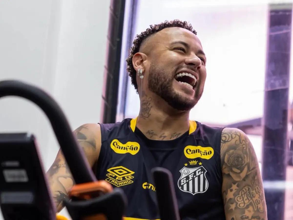 Giro inesperado con Neymar: se olvida del Santos, ficharía por este club tras el Mundial 2026 y se encontraría con hondureño