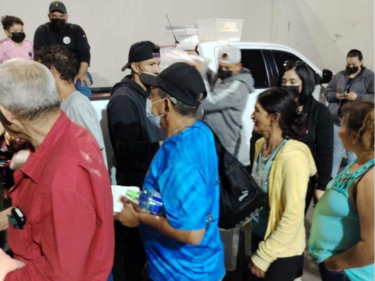 ¡Qué grande! Kevin López reaparece tras salir de Olimpia con un conmovedor gesto en el Hospital Escuela