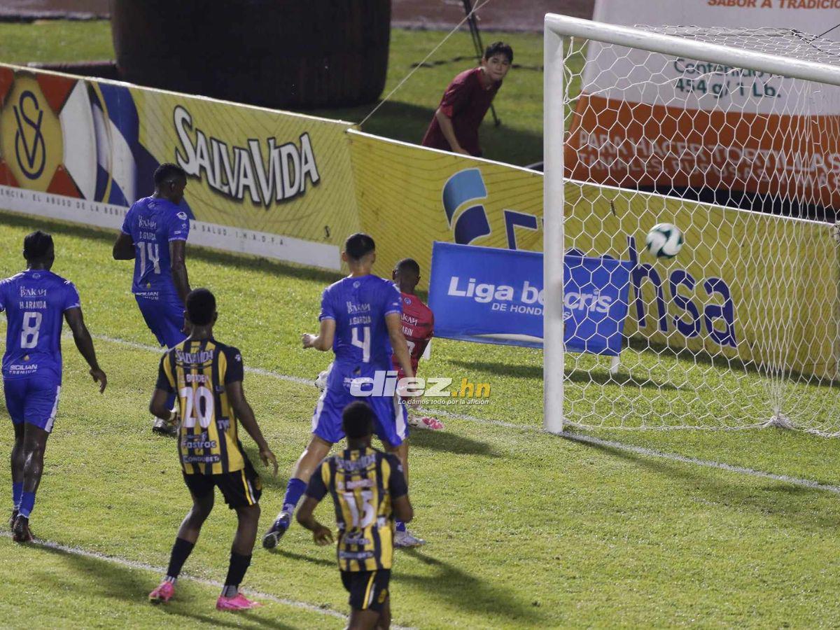 No se vio en TV: Locura de Vieyra en golazo olímpico, la chica que robó miradas en SPS y el aguacero en el Potros-Marathón