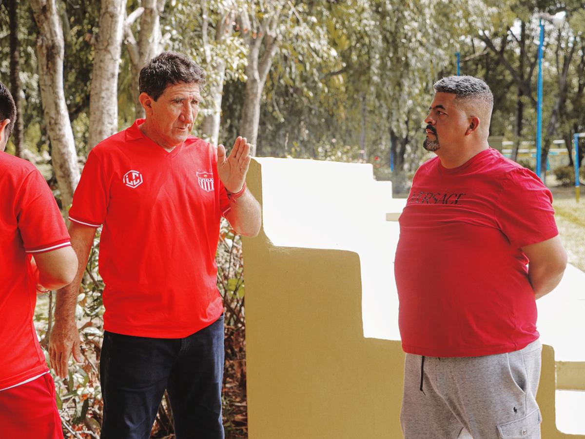 EL MERCADO: La Tota le saca jugador al Motagua, que va por su último fichaje; Olimpia sufriría nueva baja y Marathón sigue fichando