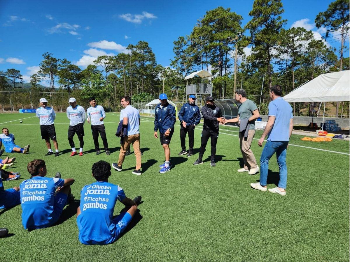 ¡A todo vapor! Francisco Molina no pierde el tiempo y arranca los trabajos con la Selección de Honduras: así fue su primer día