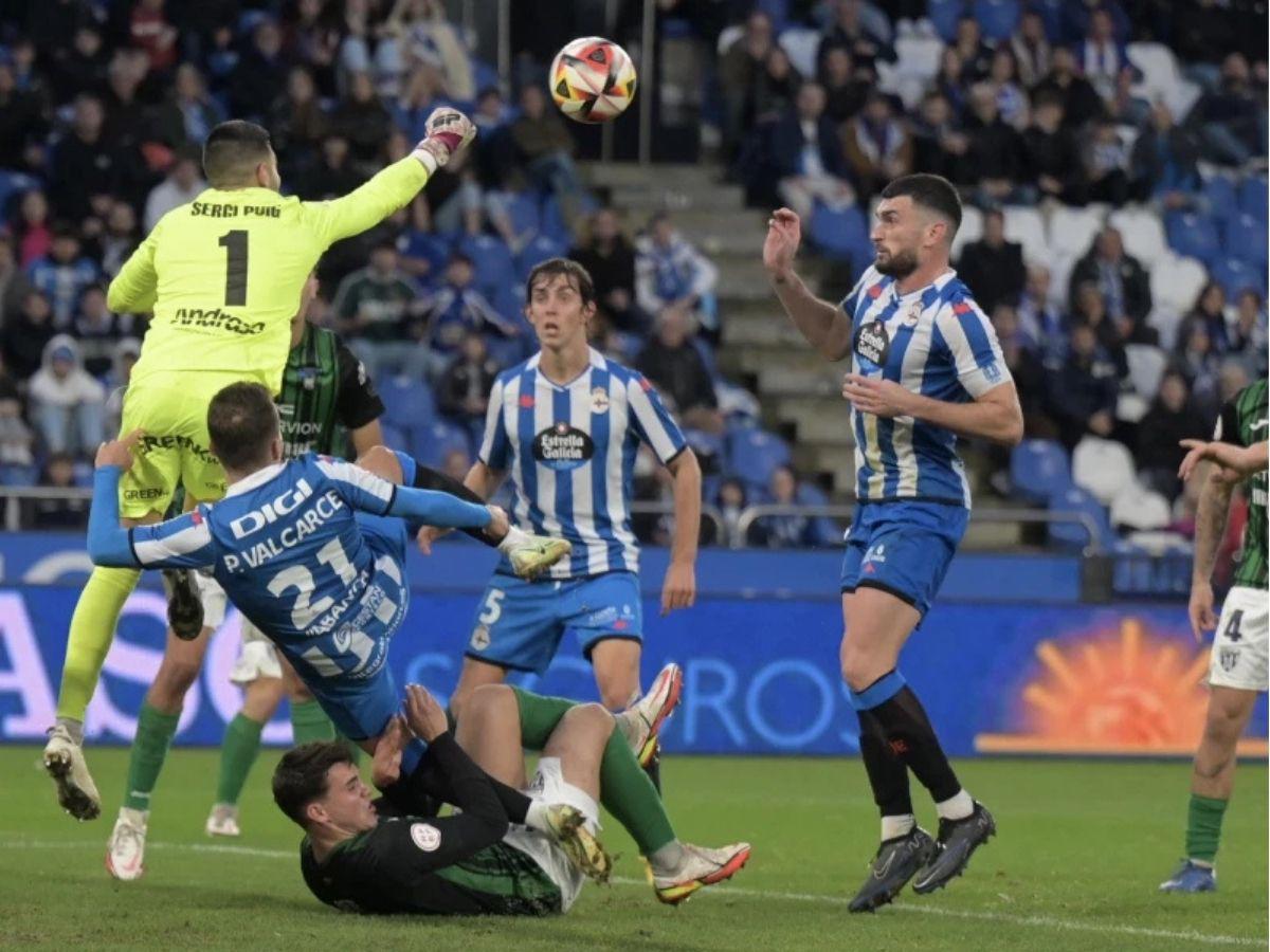 ¿Quién es Nicolás Balbas, el hondureño convocado a la Sub-17 que la está rompiendo en el Deportivo La Coruña de España?