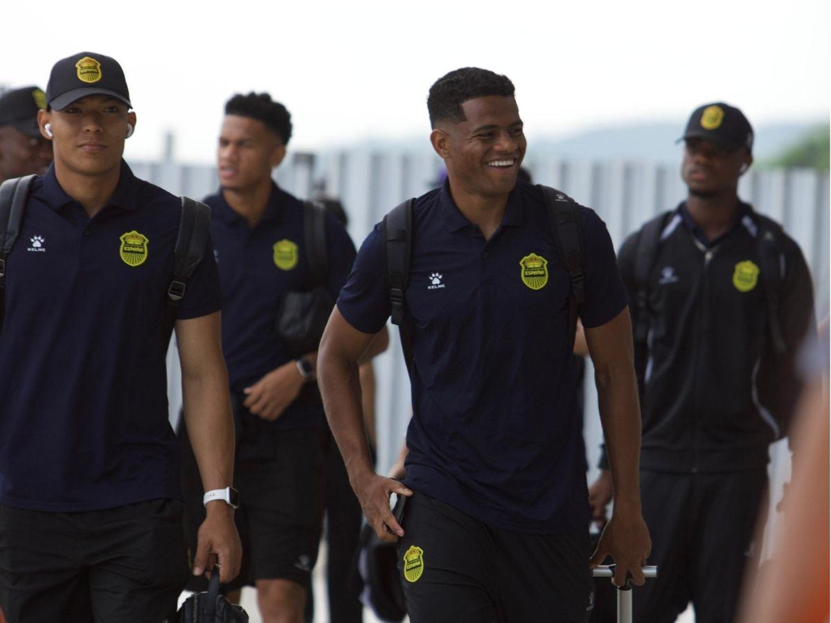 Amistoso Olimpia-Real España: jugadores del león causan furor y La Máquina viajó relax a Estados Unidos