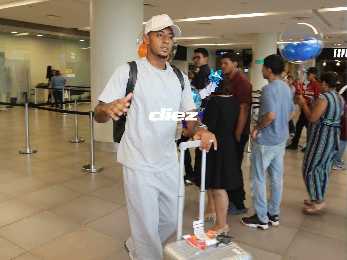 Choco Lozano causa furor en su regreso a Honduras: Así fue la llegada del atacante del Santos para las Eliminatoria Mundialista