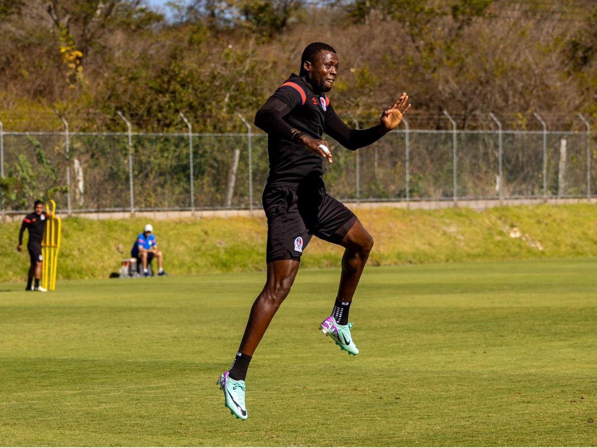 Con dos bajas: Olimpia y su emergente 11 titular para medirse al Motagua en el picante clásico capitalino