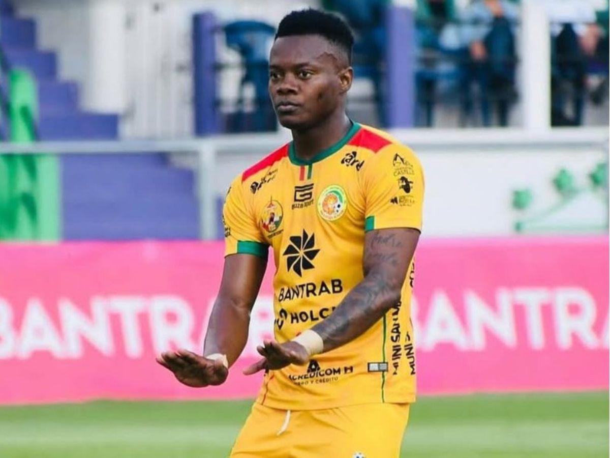 Fichajes: Olimpia y Marathón confirman más bajas, Honduras tiene nuevo legionario y Luis Santamaría con otro giro