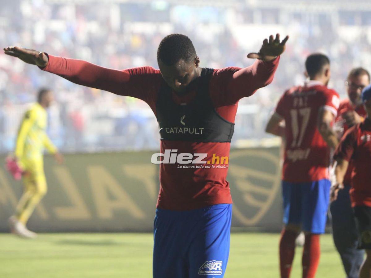 Espectacular celebración de Gabriel Araújo tras remontada de Olimpia, tristeza del Motagua y la fiesta de la Ultra Fiel