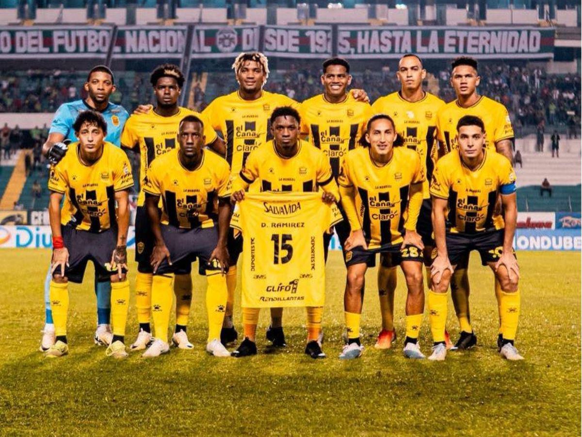 ¡Jeaustin Campos lo festeja! Real España recupera pieza clave para las semifinales de Copa Centroamericana 2025