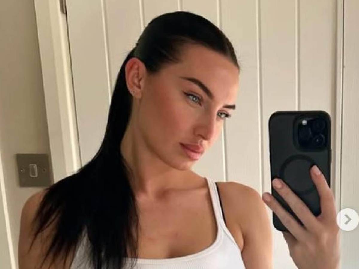 Figura mundial disfrutó de una fiesta exótica con dos mujeres y desata polémica en Europa: “Eran iguales a su esposa”