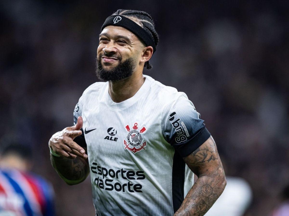 ¡Casi toda la prima! El millonario premio económico que ganó Memphis Depay por encima del Corinthians de Brasil