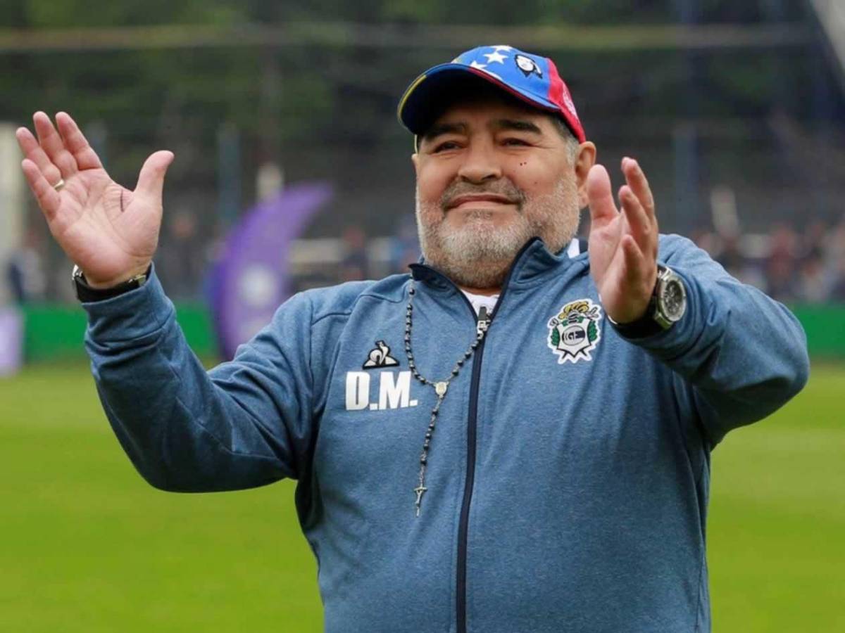 Hija de Maradona explota contra psiquiatra que cuidaba al Diego: se destapa lo que hizo antes de la muerte de la leyenda