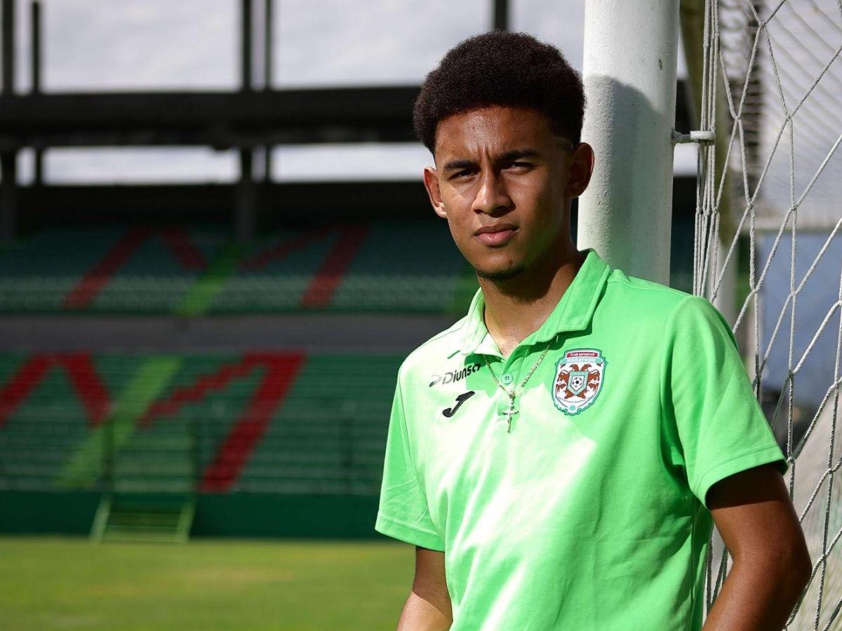 Se rompió los ligamentos cruzados en Marathón y acaricia su regreso: ¿Cuál es la realidad de Javier Arriaga?