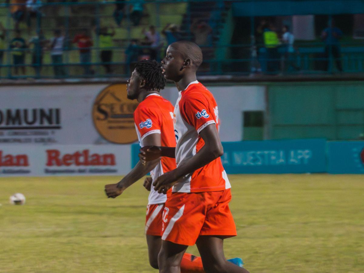 Hijo de Diego Vázquez y hasta un Ronaldo: 20 promesas del fútbol de Honduras que debutaron en el Clausura 2024