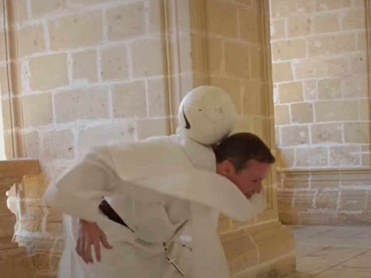 De jugar en el United a sacerdote: así cambió su vida y este fue su salario de futbolista: “a veces somos infelices”