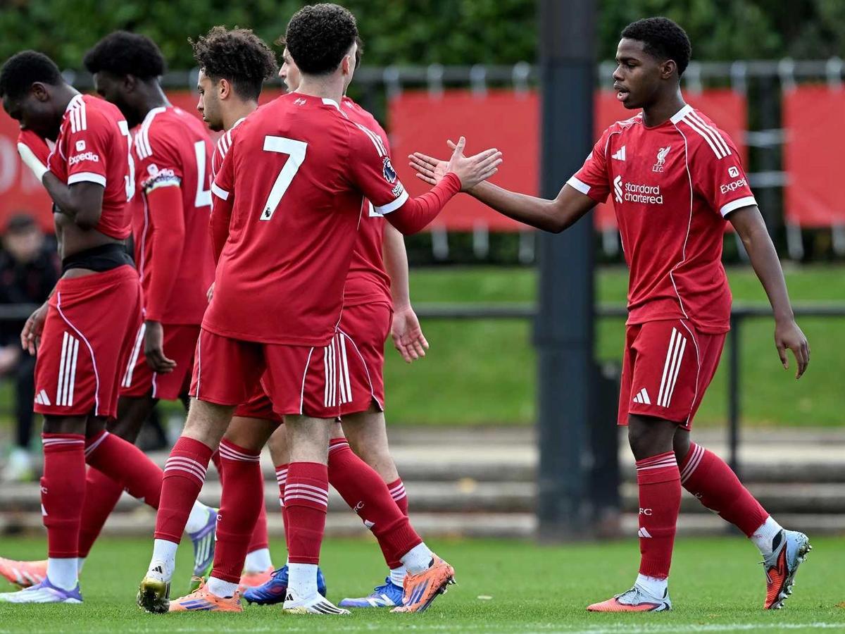 Keyrol Figueroa celebrando uno de los goles contra el Middlesbrough. FOTO: Cortesía Liverpool.