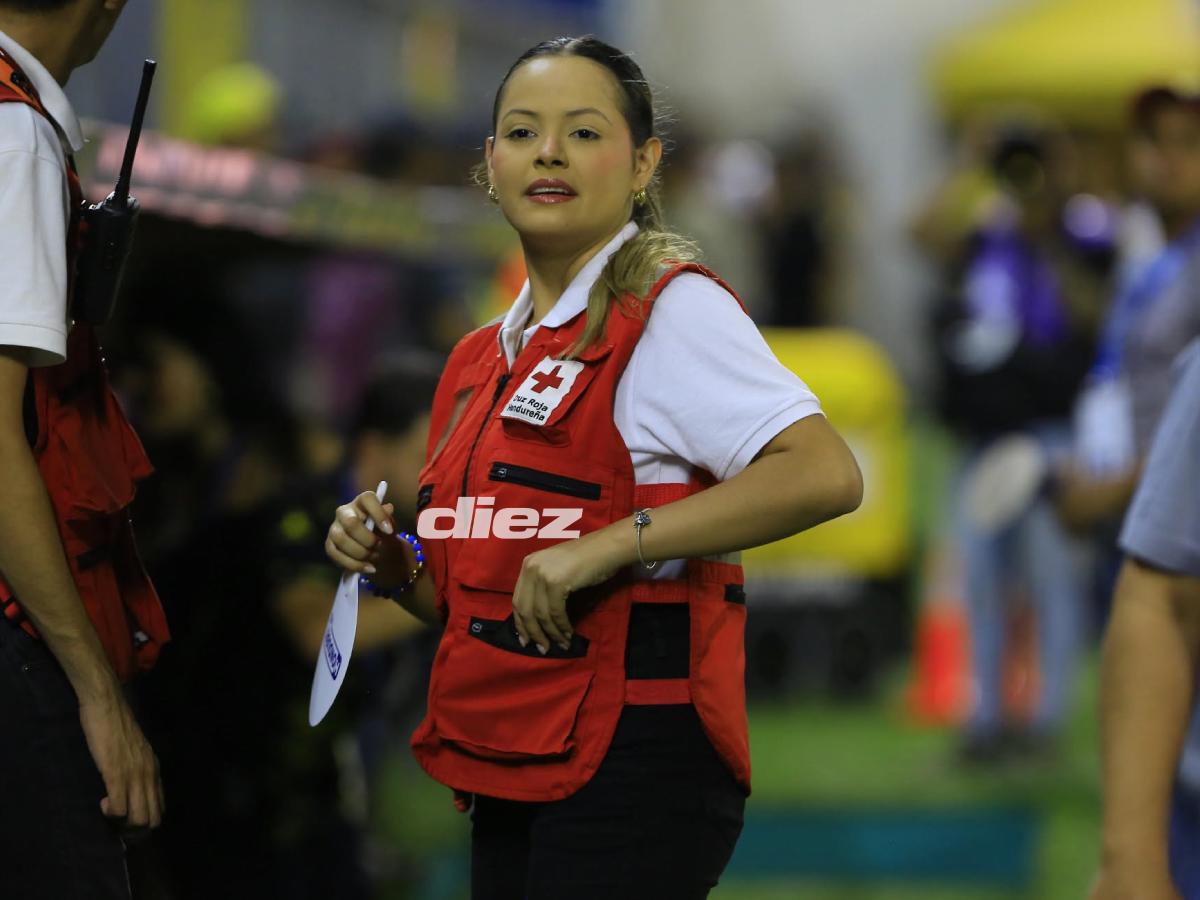 Se revela la identidad de la hermosa paramédica que se hizo viral y robó suspiros en la final entre Real España - Olimpia