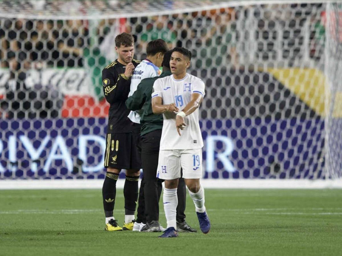 Penal no pitado a Honduras, bronca de México, rostros tristes en La H y feo desplante del Vasco Aguirre con hondureño