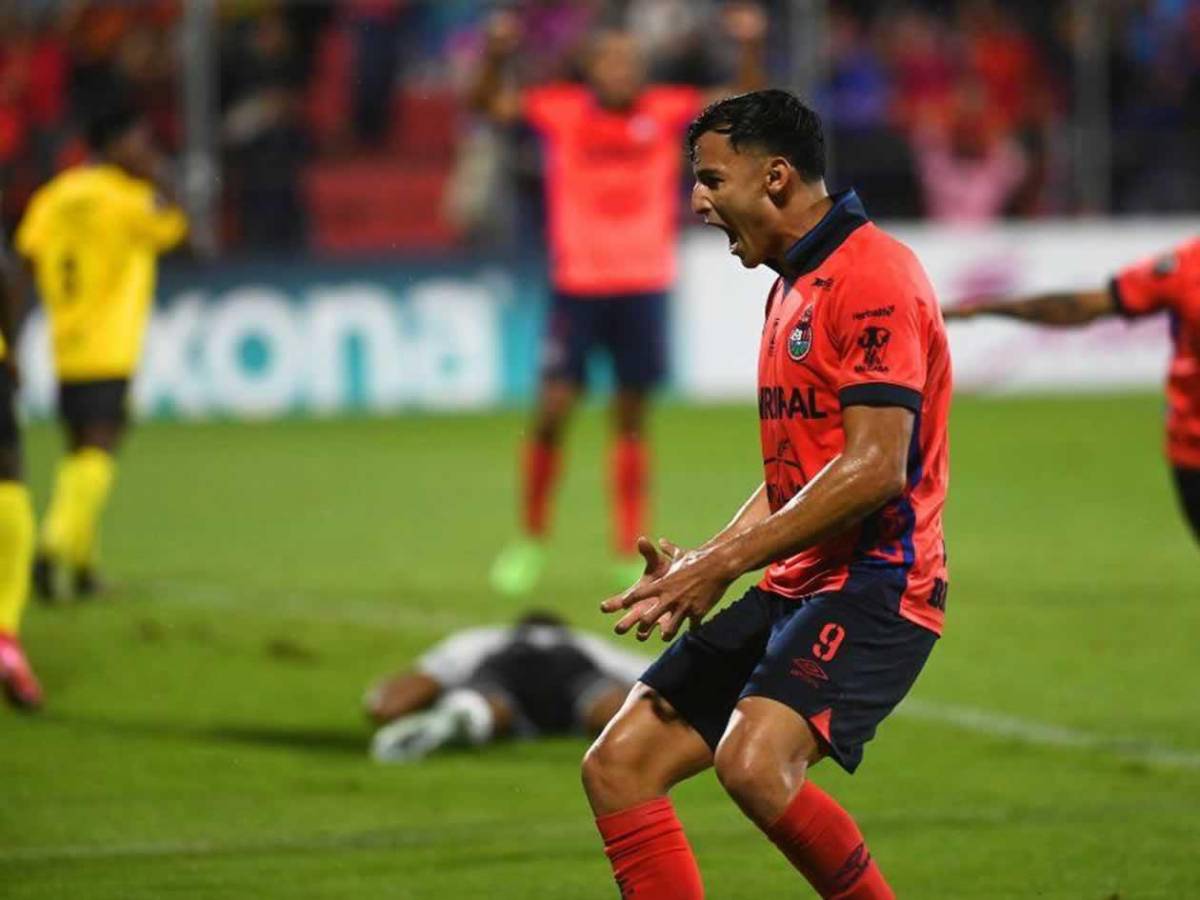 El polémico gesto por el que piden castigo a Jeaustin Campos, bronca de Real España en Guatemala y la decepción