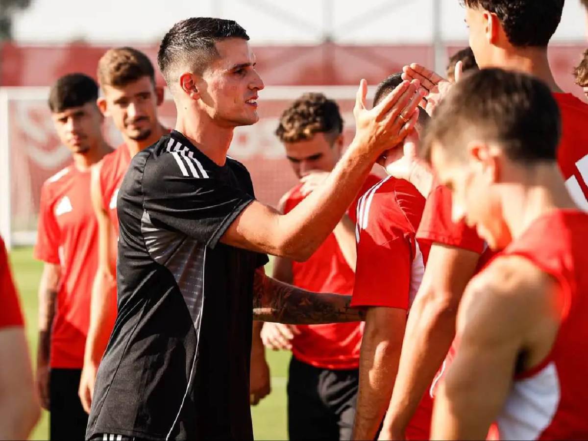 Tomo muchas pastillas: jugó a la par de Messi, ganó el Puskás y se retira a los 33 años por duro motivo; este es su nuevo trabajo