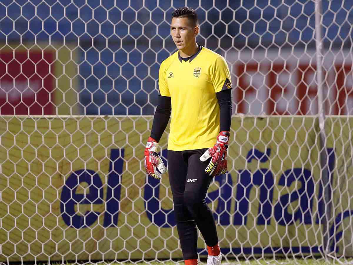 FICHAJES: Olimpia anuncia barrida, hondureño es contratado con Sporting Kansas City y Motagua firma a tres, ¿y Carlos Pineda?