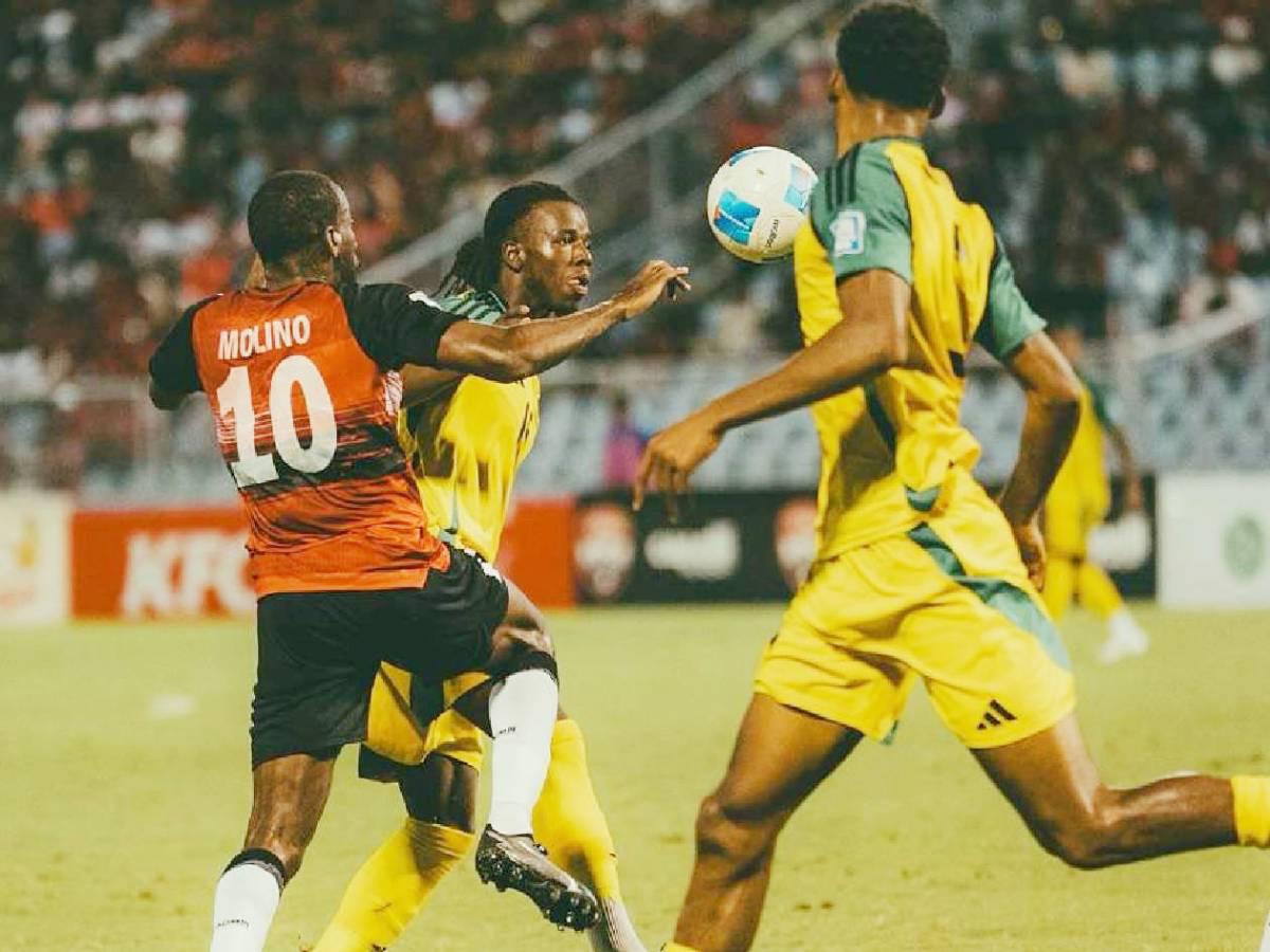 Giro inesperado: Técnico renunció a pesar de estar en el repechaje al Mundial 2026