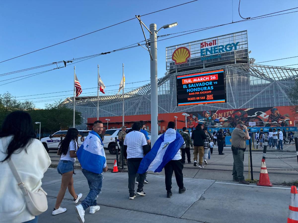 FOTOS: El principiante en la Selección de Honduras, los sacrificados y ambientazo en Houston con los salvadoreños