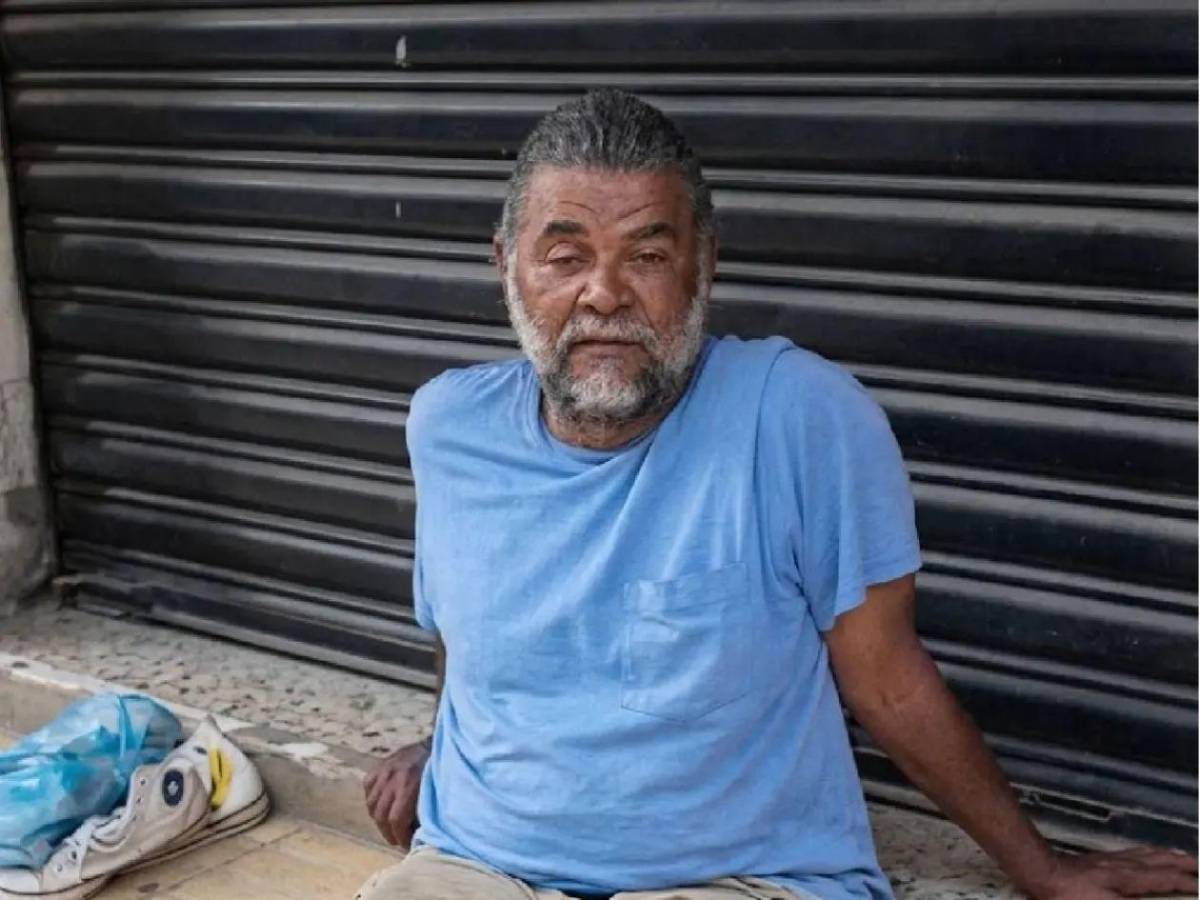 Exfutbolista hondureño recae, duerme en la calle y clama por ayuda urgente