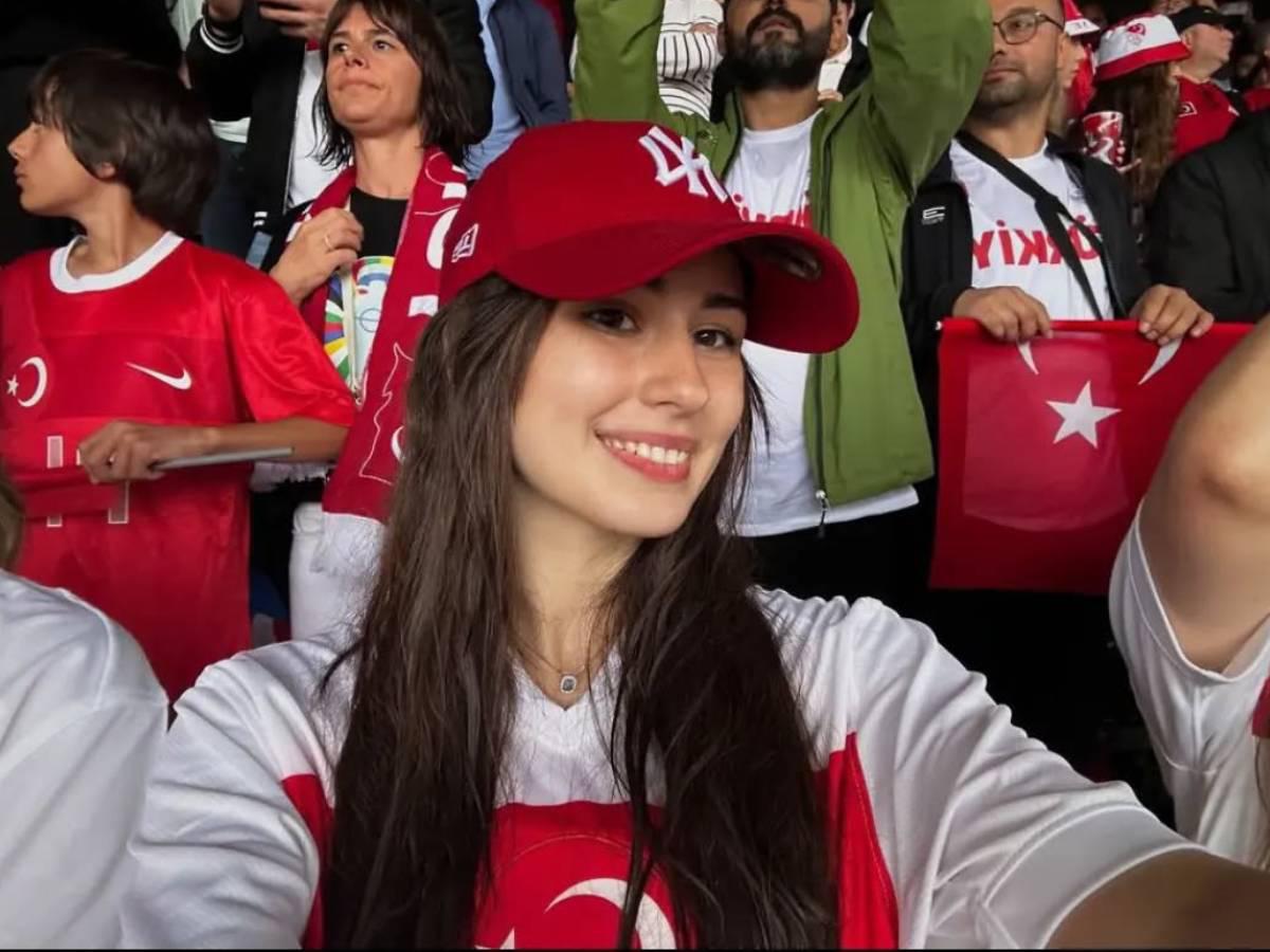 Nicki Nicole y una misteriosa: las hermosas WAGs que 'debutarán' en el Clásico de España entre Real Madrid y Barcelona