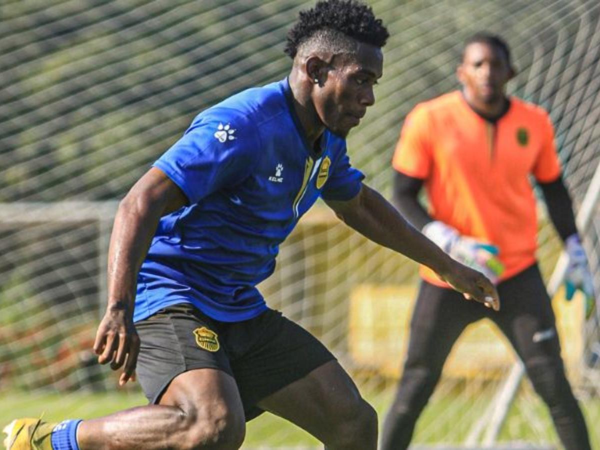 Dos referentes pueden salir y el que se fue del país: los jugadores de Real España sin contrato tras ser humillados ante Olimpia