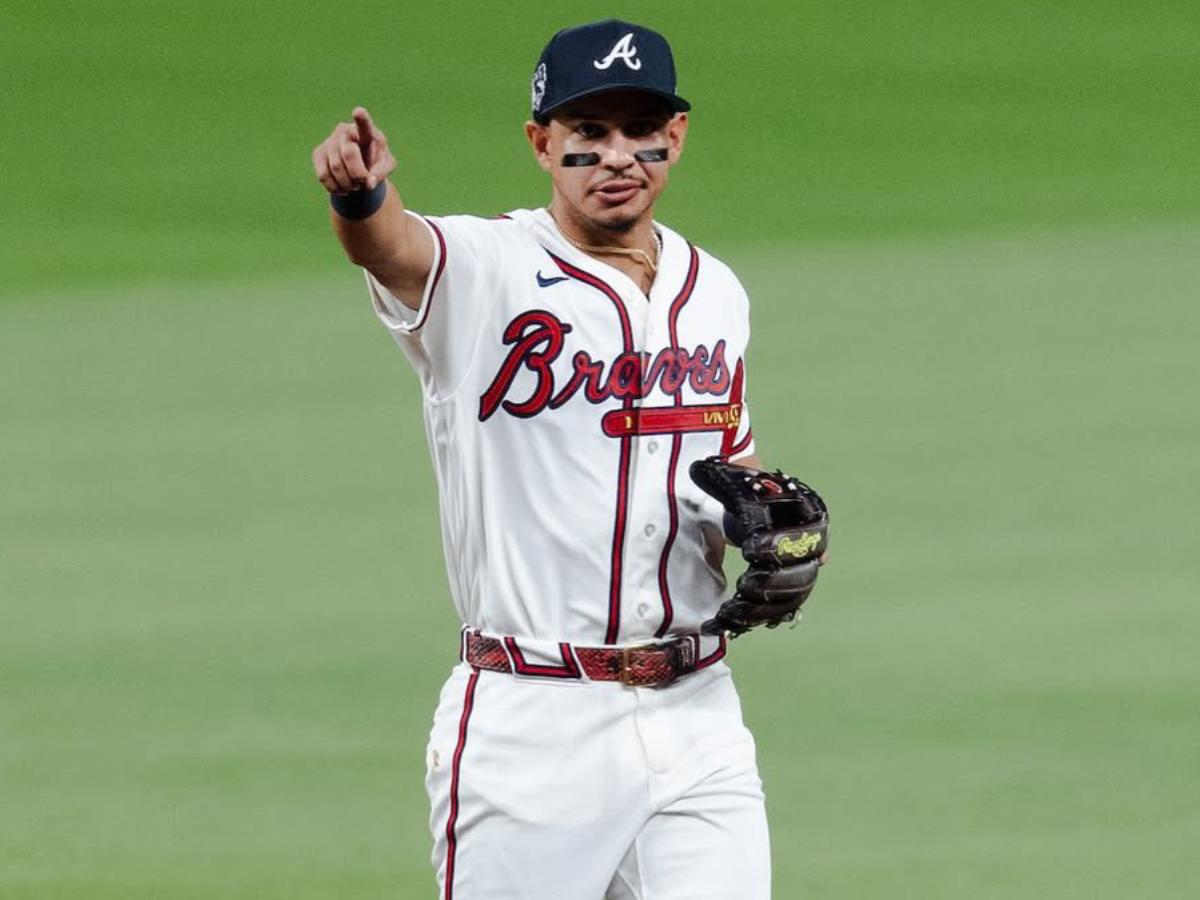 Mauricio Dubón y los Atlanta Braves barren a Philadelphia Phillies y siguen liderando el Este de la Liga Nacional