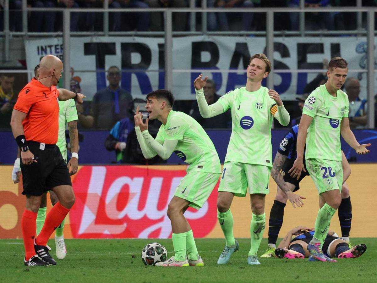 El árbitro que eliminó al Barcelona de Champions se burla de Pedri y envía rotundo aviso: Son ridículos