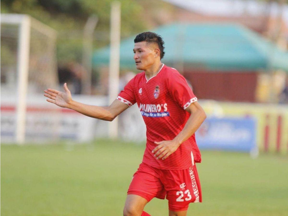 Fichajes Liga de Ascenso: Barrida en Real Sociedad, Diego Reyes confirma futuro y Brasilia pasa la escoba