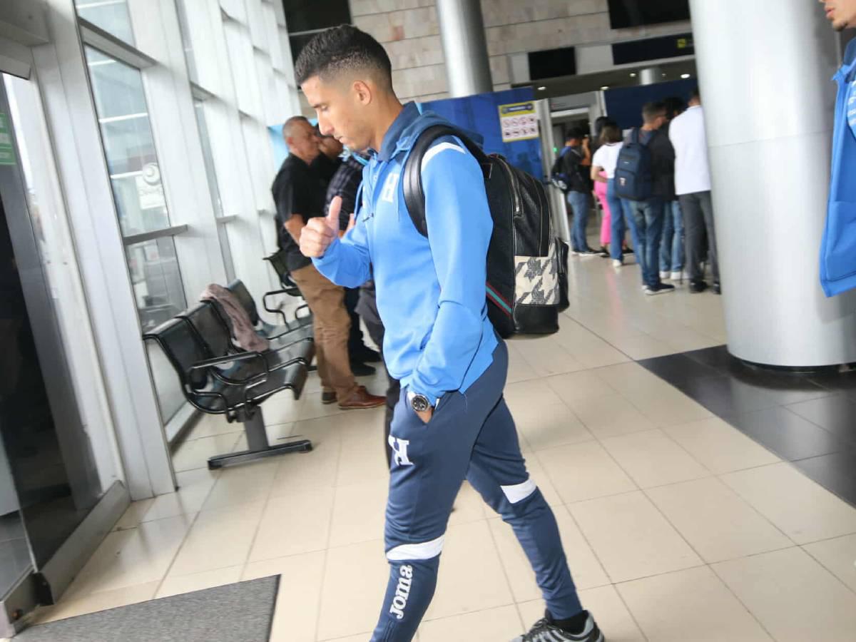 Con rostros serios y cabizbajos: así llegó la Bicolor a Honduras luego de perder en Nicaragua; ¿raparon a los debutantes?