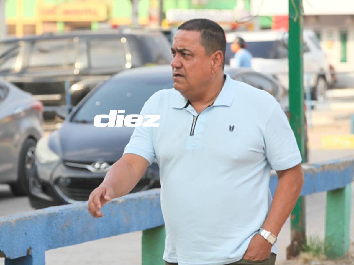 El técnico colombiano Jhon Jairo López llegando con mucha confianza para dirigir a los Potros.
